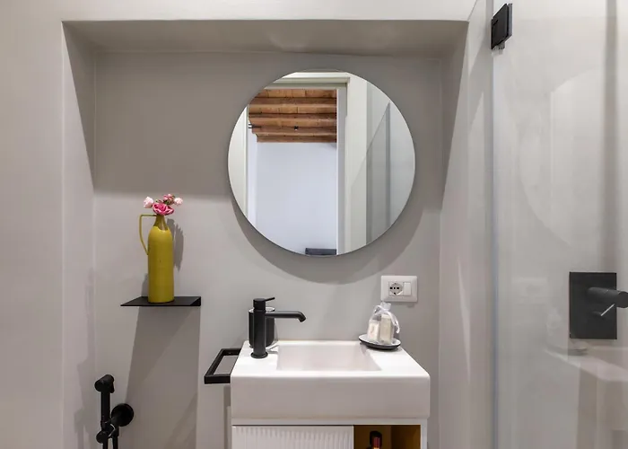 Iflat Peaceful & Charming Hideaway Near Vatican *